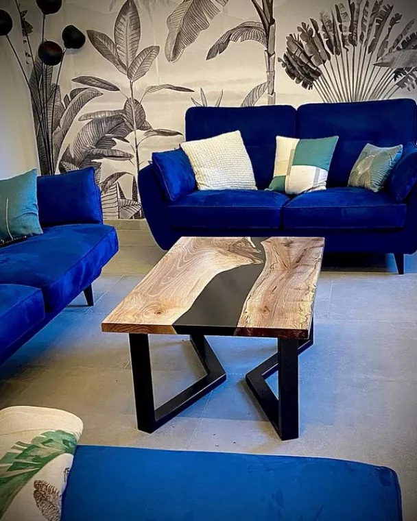 Ébéniste pour créer une table basse sur mesure pour un salon avec canapé d'angle, Arcachon, MEUBLES BY NICOLAS